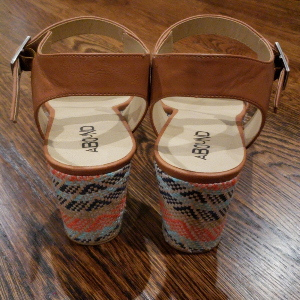Abound Wedges - Picture 3 of 7